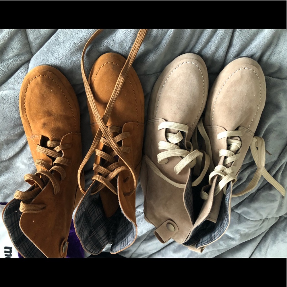 Flat booties